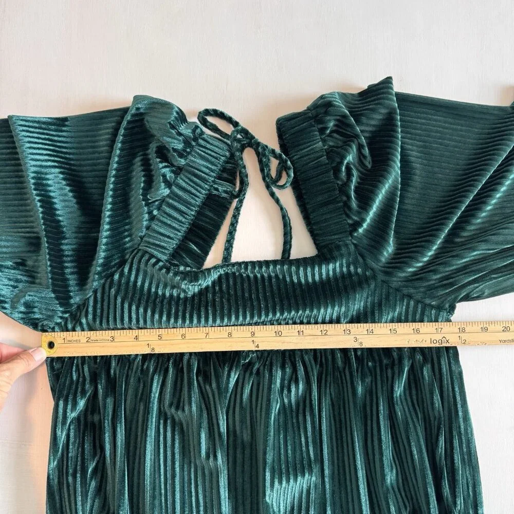 Women’s Mini Dress Emerald Green Medium Christmas Holiday Wicked Velvet Ribbed